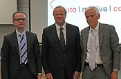Prof. Dr. Willi Diez (re) initiierte zusammen mit Prof. Dr. Stefan Reindl am 27.6.2014 die Emeritierungsfeier für Prof. Hannes Brachat an der Hochschule für Automobilwirtschaft in Geislingen.